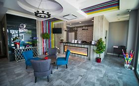 Indra Hotel - Boutique Suites